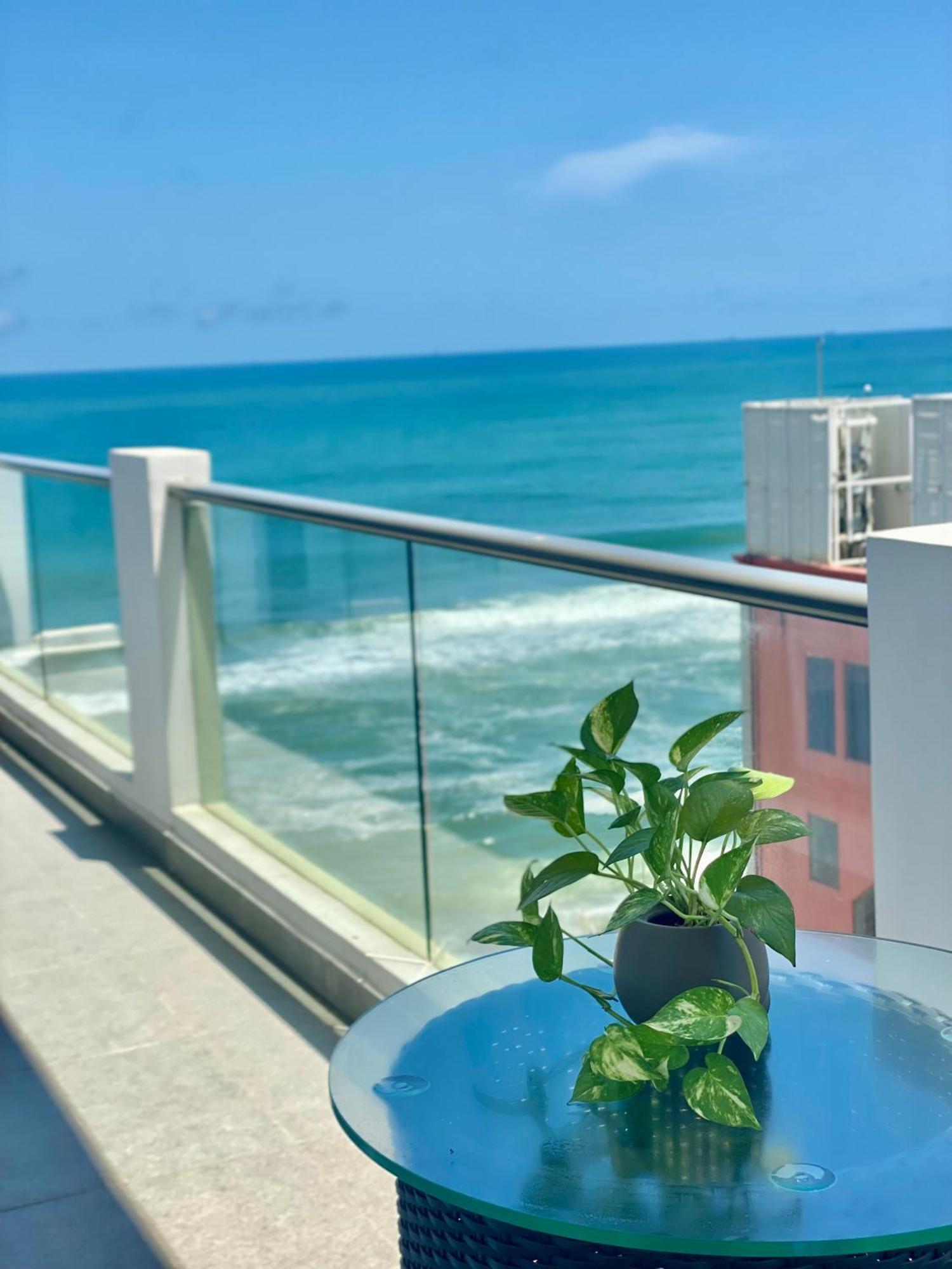 Marine Suites Colombo Esterno foto