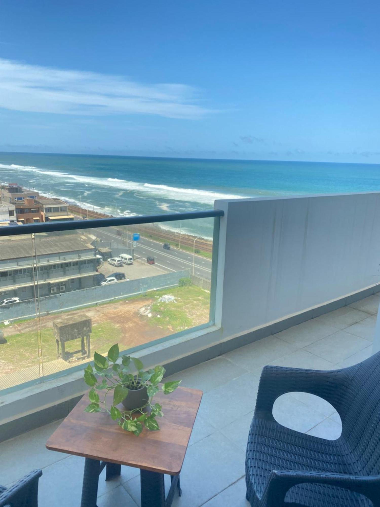 Marine Suites Colombo Esterno foto