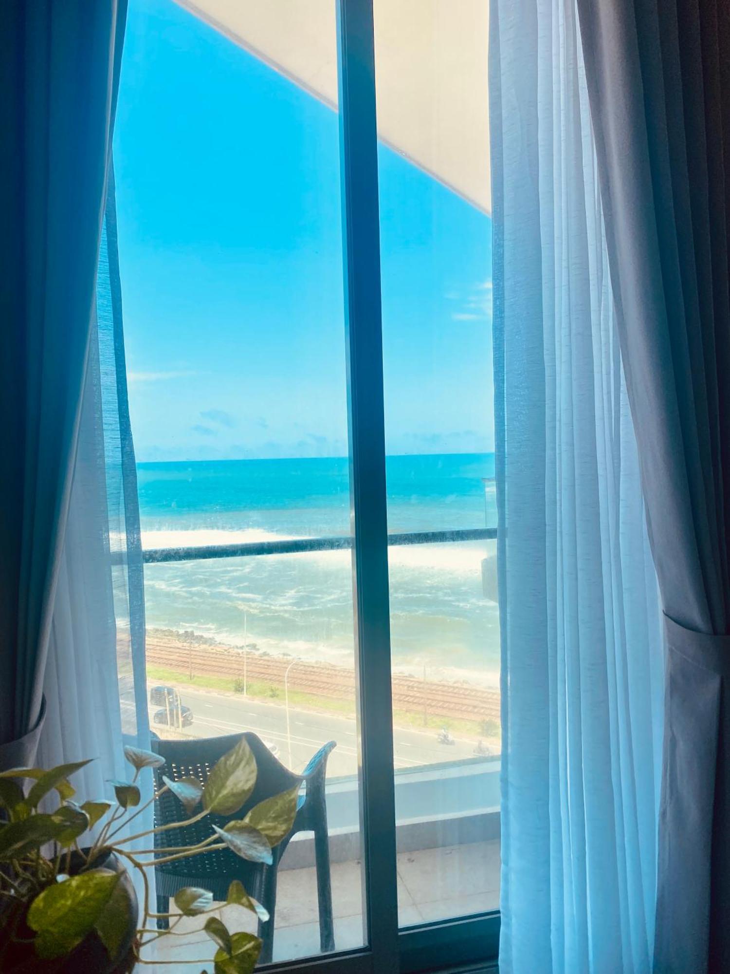Marine Suites Colombo Esterno foto