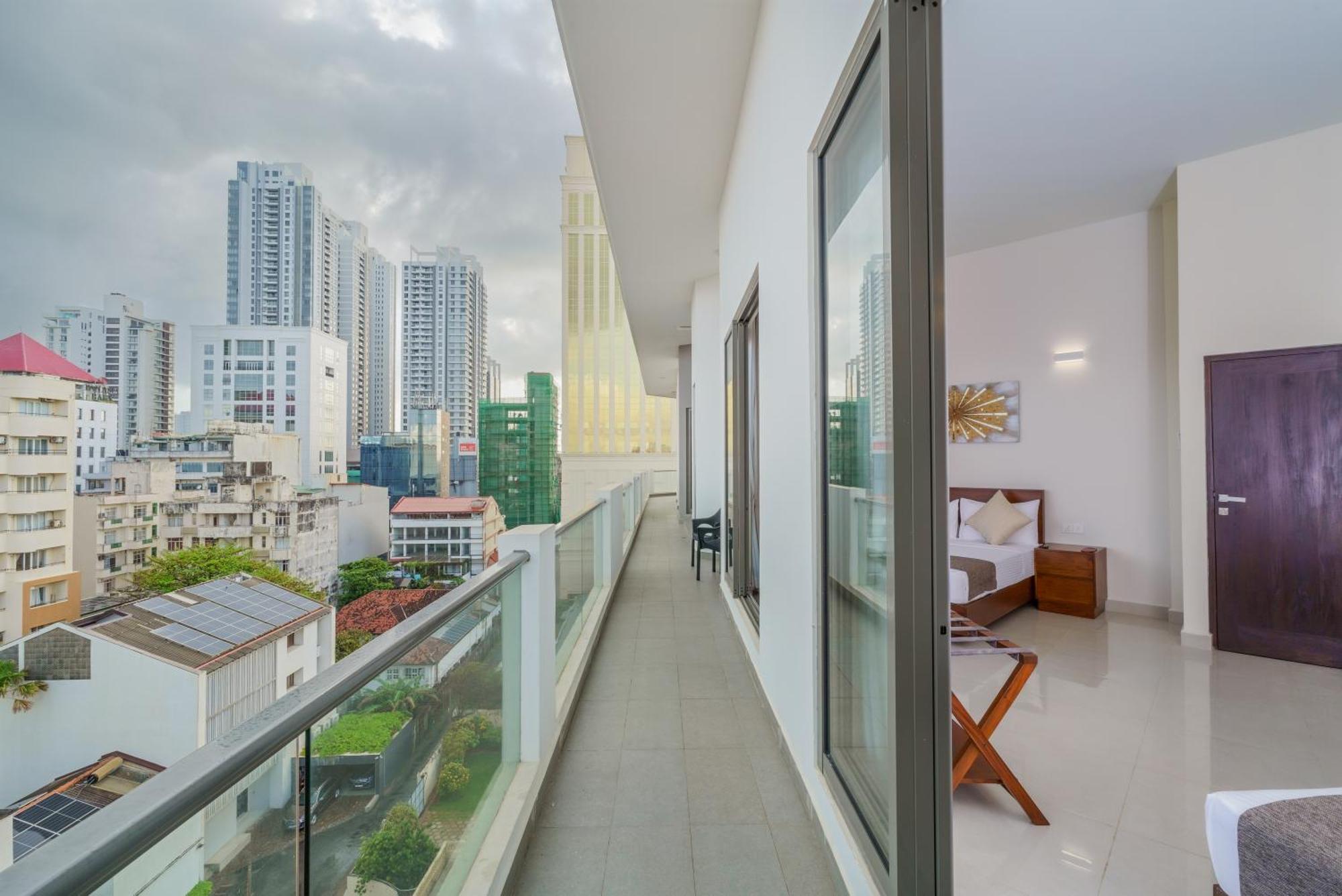 Marine Suites Colombo Esterno foto