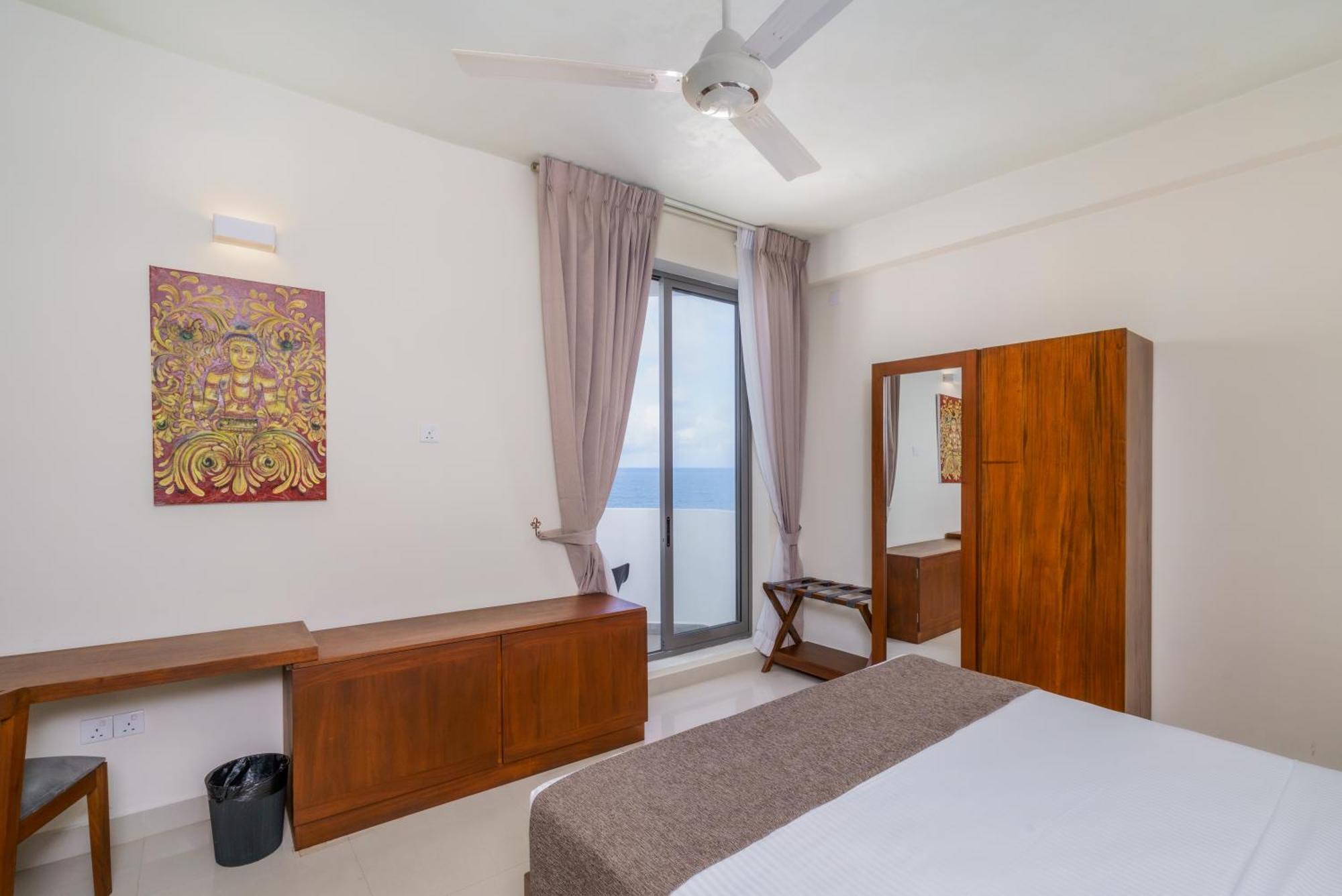Marine Suites Colombo Esterno foto