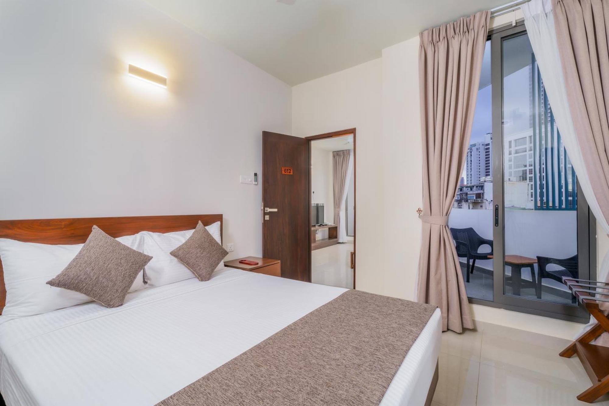 Marine Suites Colombo Esterno foto
