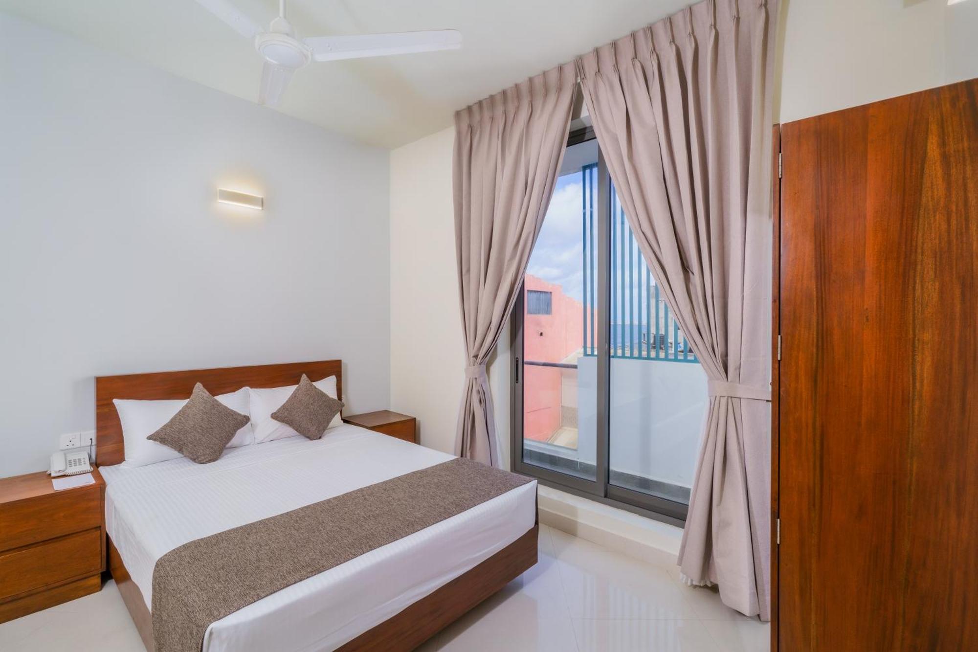 Marine Suites Colombo Esterno foto