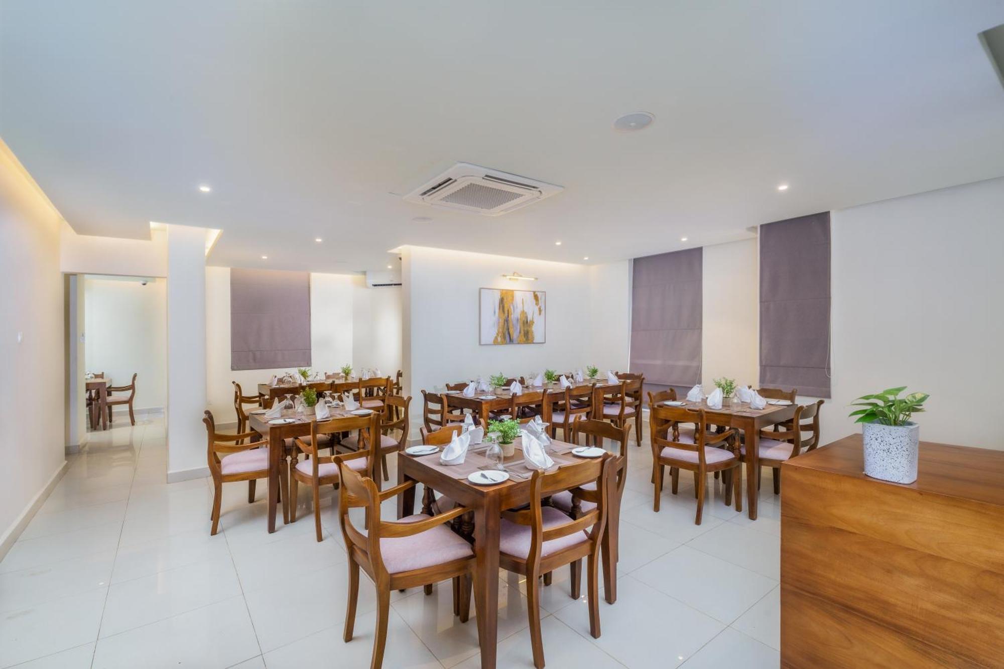 Marine Suites Colombo Esterno foto