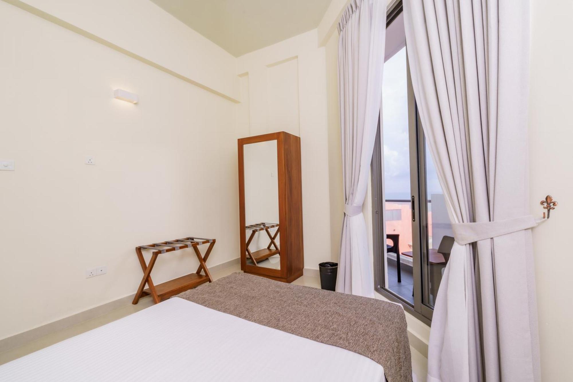 Marine Suites Colombo Esterno foto