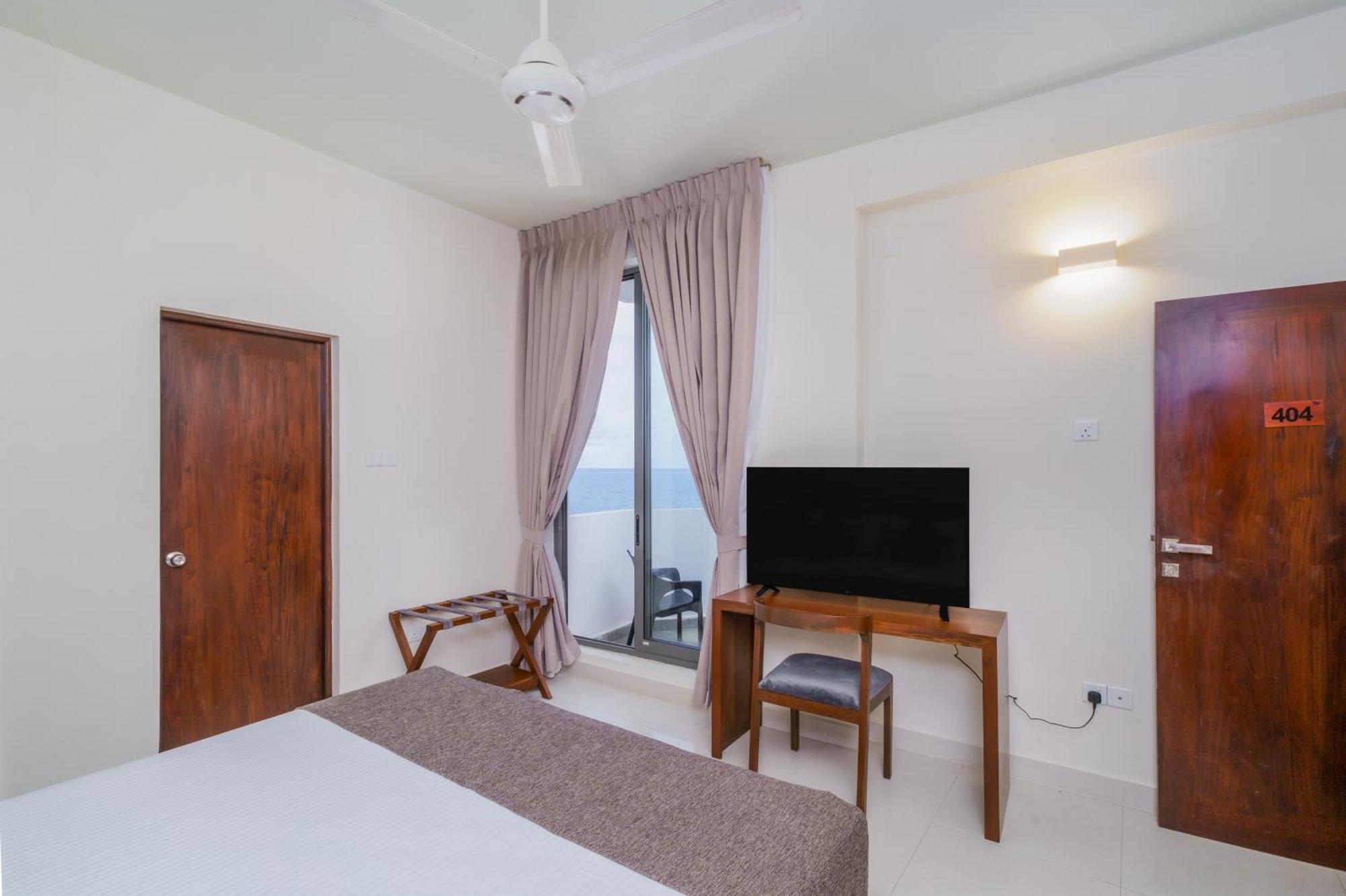 Marine Suites Colombo Esterno foto